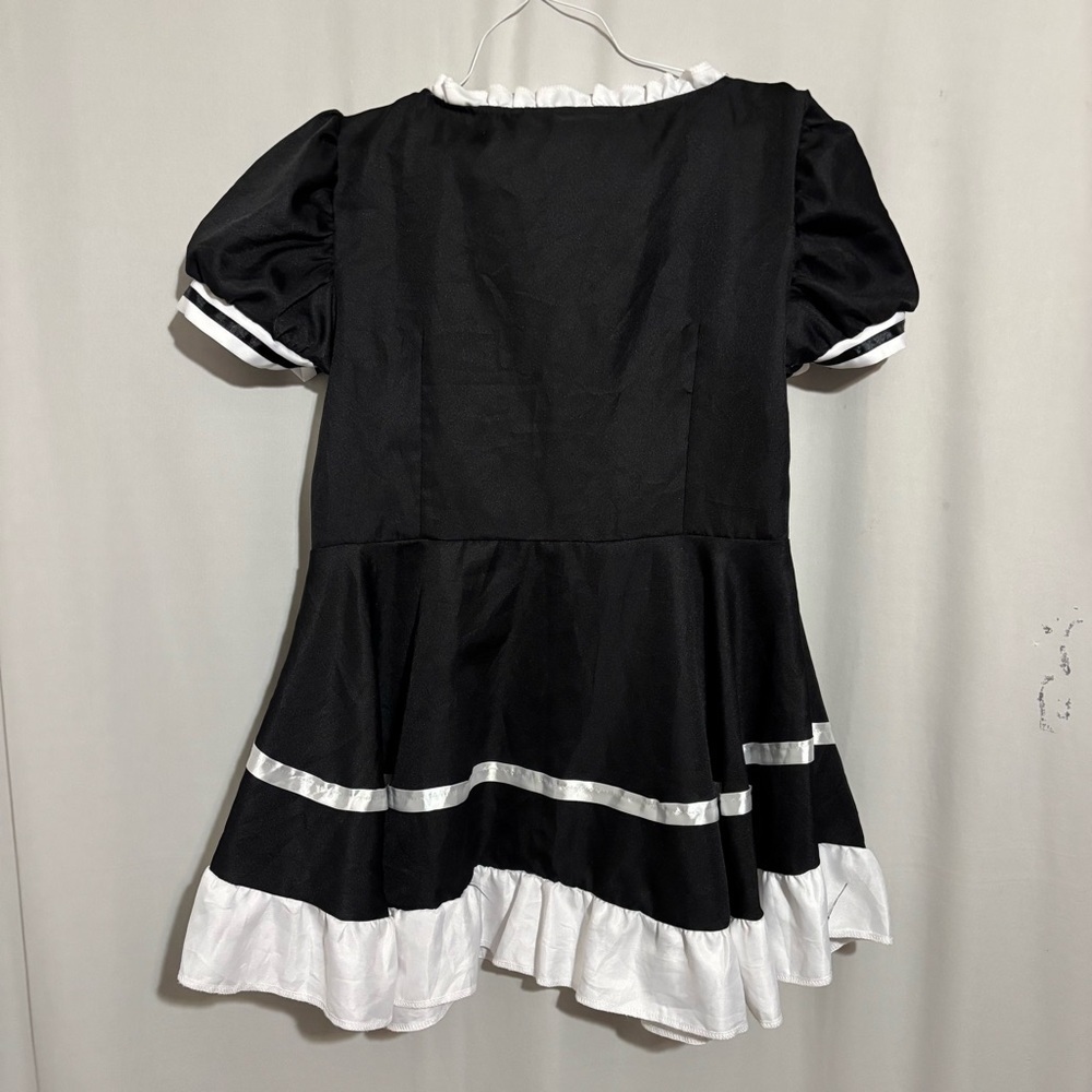 Black & White Girls Maid Dress Halloween Costume Size XL - Picture 4 of 10
